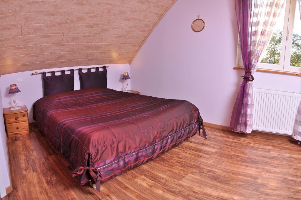 Chambres D'Hotes Les Chalinettes Fegersheim Rum bild
